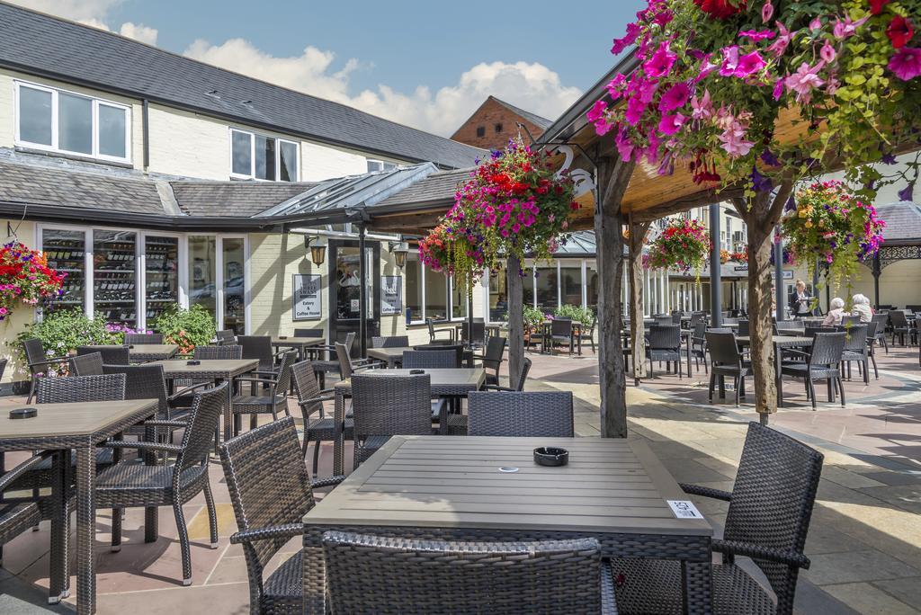 The Three Swans Hotel, Market Harborough, Leicestershire Kültér fotó